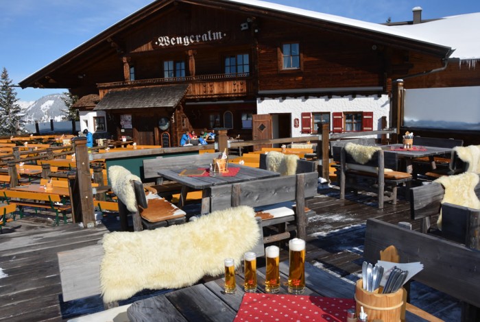 Après Ski auf der Sonnenterrasse der Wengeralm in Dorfgastein